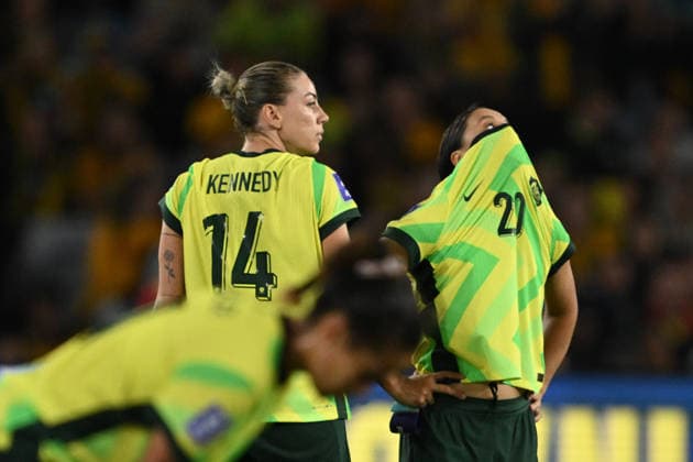 SOCCER ASIAN CUP AUSTRALIA SOUTH KOREA, Alanna Kennedy and Samantha Kerr of Australia reacts following their loss to South Korea during the AFC Women™s Asian Cup Group A match between Australia and South Korea at Accor Stadium in Sydney, Sunday, March 8, 2026. ( NO ARCHIVING, EDITORIAL USE ONLY SYDNEY NEW SOUTH WALES AUSTRALIA  Copyright: xDEANxLEWINSx 20260308153970345315