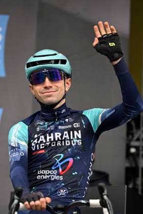 Paris Nice 2026 Stage 1 CARRIERES-SOUS-POISSY, FRANCE - MARCH 08 : Martinez Lenny (FRA) of Bahrain - Victorious during stage 1 of the 84th edition of Paris - Nice an UCI World Tour 2.UWT cycling road race stage for Men Elite of 171.2 km with start in Acheres and finish in Carrieres-sous-Poissy on March 8, 2026 in Carrieres-sous-Poissy, France, 08 03 2026 ( Motordriver Guy De Vuyst - Carrieres-sous-Poissy France  Copyright: xNicoxVereeckenx