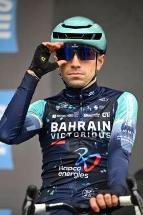 Paris Nice 2026 Stage 1 CARRIERES-SOUS-POISSY, FRANCE - MARCH 08 : Martinez Lenny (FRA) of Bahrain - Victorious during stage 1 of the 84th edition of Paris - Nice an UCI World Tour 2.UWT cycling road race stage for Men Elite of 171.2 km with start in Acheres and finish in Carrieres-sous-Poissy on March 8, 2026 in Carrieres-sous-Poissy, France, 08 03 2026 ( Motordriver Guy De Vuyst - Carrieres-sous-Poissy France  Copyright: xNicoxVereeckenx