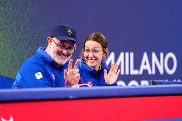 CORTINA, ITALIEN 20260308 Sveriges Peter Narup, landslags coach och Alison Kreviazuk, förbundskapten under söndagens curlingmatch mixad mellan Sverige och Litauen i Paralympics pa Cortina Curling Olympic Stadium. CORTINA ITALIEN 2026 x10500x *** CORTINA, ITALY 20260308 Swedens Peter Narup, national team coach and Alison Kreviazuk, national team manager during Sundays mixed curling match between Sweden and Lithuania in the Paralympics at Cortina Curling Olympic Stadium CORTINA ITALY 2026 x10500x  Copyright: xMagnusxLejhall ParasportxSverige xTTx PARALYMPICS 2026 CURLING