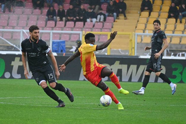Banda Lameck (Us Lecce) in action during US Lecce vs US Cremonese, Italian soccer Serie A match in Lecce, Italy, March 08 2026  Copyright: xPasqualexGolia IPAxSportx xipa-agency.netx xx IPA_72564585 IPA_Agency_IPA72564585