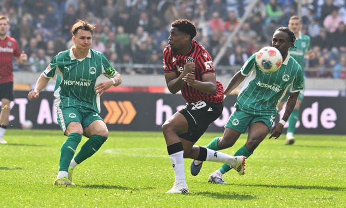 08 03 2026 Soccer Season 2025 2026 2 Soccer Bundesliga 25 Matchday Hannover 96 H96 SpVgg Greuther Fürth SGF Kleeblatt Sportfoto Zink xwoxzix DFL regulations prohibit any use of photographs as image sequences and or quasi video only for editorial use Felix Klaus 30, SpVgg Greuther Fürth Ime Okon 20, Hannover 96 H96