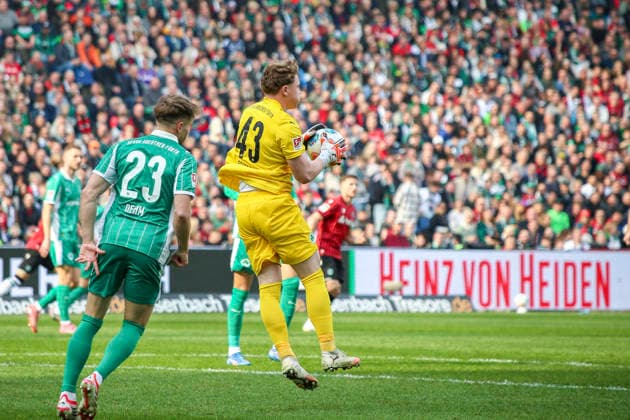 Germany Soccer 2 Bundesliga 2025 2026, 25 Matchday Hannover 96 vs SpVgg Greuther Fürth Heinz von Heiden Arena Stadion Hannover Silas Prüfrock Silas Prufrock SpVgg Greuther Fürth, 43 Hannover Copyright: xAymanxAlahmedx