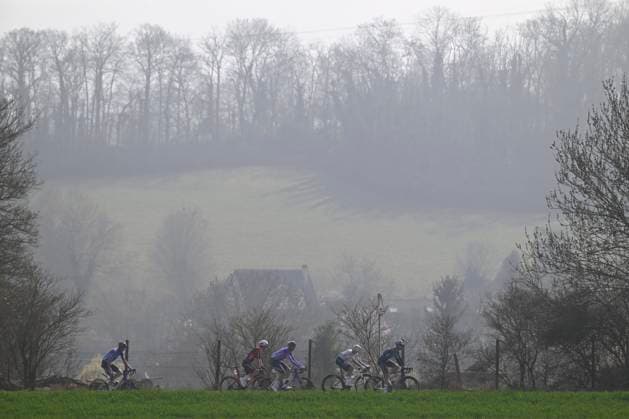 Paris Nice 2026 Stage 1 CARRIERES-SOUS-POISSY, FRANCE - MARCH 08 : Pedersen Casper (DEN) of Soudal Quick-Step, Le Berre Mathis (FRA) of TotalEnergies, Gamper Patrick (AUT) of Team Jayco AlUla, Grignard Sebastien (BEL) of Lotto - Intermarche, Durbridge Luke (AUS) of Team Jayco AlUla, during stage 1 of the 84th edition of Paris - Nice an UCI World Tour 2.UWT cycling road race stage for Men Elite of 171.2 km with start in Acheres and finish in Carrieres-sous-Poissy on March 8, 2026 in Carrieres-sous-Poissy, France, 08 03 2026 ( Motordriver Guy De Vuyst - Carrieres-sous-Poissy France  Copyright: xNicoxVereeckenx