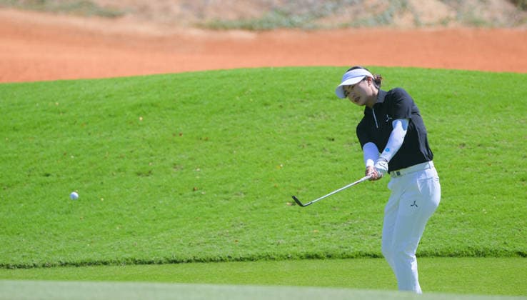 (260308) -- LINGSHUI, March 8, 2026 -- Liu Yan of China plays a shot during the fourth round of the Blue Bay LPGA, Golf Damen golf tournament in Lingshui, south China s Hainan Province, March 8, 2026. ) (SP)CHINA-HAINAN-LINGSHUI-GOLF-BLUE BAY LPGA (CN) YangxGuanyu 