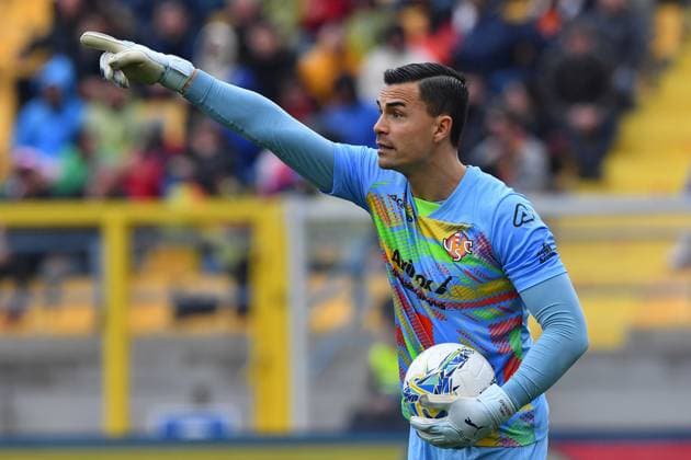 Cremonese s Goalkeeper Emil Audero (1 US Cremonese) in action during the Serie A Enilive matchday 28 match between US Lecce and US Cremonese at the Stadio Via del Mare in Lecce, Italy, Sunday, March 8, 2026. (Credit Image: Giovanni Evangelista LaPresse)  Copyright: xGiovannixEvangelista LaPressex