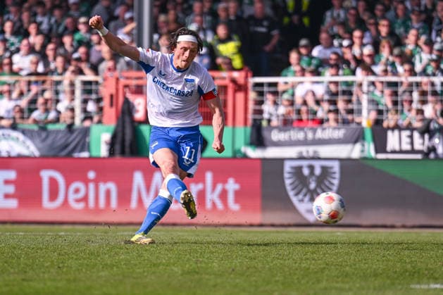 08 03 2026, Soccer, 2 Bundesliga, 25 Matchday Season 2025 2026, Preußen Münster Hertha BSC, Fabian Reese Hertha BSC scores the goal to 0 1 by penalty kick, xRHR PHOTO TKx Copyright: RHR-FOTOx RHR-FOTO TK