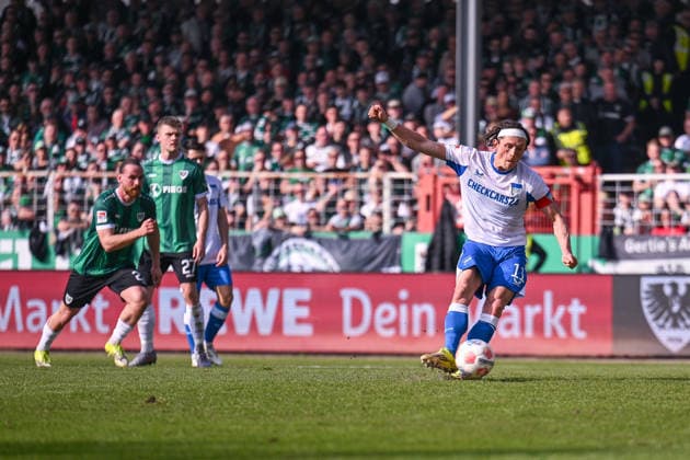 08 03 2026, Soccer, 2 Bundesliga, 25 Matchday Season 2025 2026, Preußen Münster Hertha BSC, Fabian Reese Hertha BSC scores the goal to 0 1 by penalty kick, xRHR PHOTO TKx Copyright: RHR-FOTOx RHR-FOTO TK