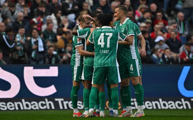 08 03 2026 Soccer Season 2025 2026 2 Soccer Bundesliga 25 Matchday Hannover 96 H96 SpVgg Greuther Fürth SGF Kleeblatt Sportfoto Zink MeZi xmexzix DFL regulations prohibit any use of photographs as image sequences and or quasi video only for editorial use Torjubel Jubel Freude nach Treffer Torschuß zum 1 2 durch Jannik Dehm 23, SpVgg Greuther Fürth