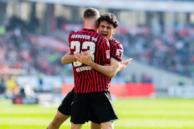 08 03 2026 Soccer, 2025 2026, 2 Bundesliga, Matchday 25, Hannover 96 SpVgg Greuther Fürth L R Maurice Neubauer Hannover celebrates after his goal to 1 1 with Husseyn Chakroun Hannover DFL REGULATIONS PROHIBIT ANY USE OF PHOTOGRAPHS AS IMAGE SEQUENCES AND OR QUASI VIDEO