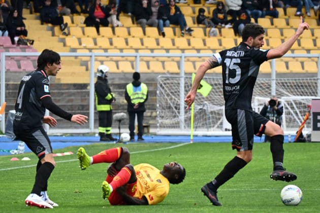 Matteo Bianchetti (US Cremonese) in action during US Lecce vs US Cremonese, Italian soccer Serie A match in Lecce, Italy, March 08 2026  Copyright: xPasqualexGolia IPAxSportx xipa-agency.netx xx IPA_72564643 IPA_Agency_IPA72564643