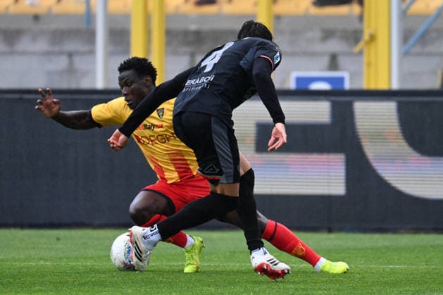 CALCIO - Serie A - US Lecce vs US Cremonese Banda Lameck (Us Lecce) against Tommaso Barbieri (US Cremonese) during US Lecce vs US Cremonese, Italian soccer Serie A match in Lecce, Italy, March 08 2026 Lecce Italy  Copyright: xIPAxSport ABACAx