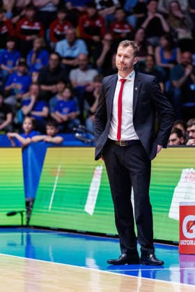 easycredit BBL, Frankfurt Skyliners BMA365 Bamberg Baskets, 08 03 2026 Head coach Anton Gavel BMA365 Bamberg Baskets on the sideline Game of the easycredit BBL Frankfurt Skyliners BMA365 Bamberg Baskets on matchday 23 of the 25 26 season at the Süwag Energie ARENA on 08 03 2026 Copyright: xBEAUTIFULxSPORTS Hahnex