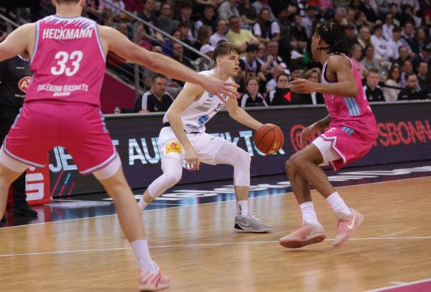 Pertuu Blomgren MBC on the ball against Jalen Finch Bonn , Telekom Baskets Bonn vs Syntainics MBC, easyCredit BBL, Matchday 23, Telekom Dome Bonn, 08 03 2026