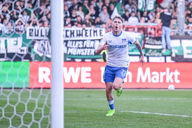 08 03 2026, Soccer, 2 Bundesliga, 25 Matchday Season 2025 2026, Preußen Münster Hertha BSC, Marten Winkler Hertha BSC is happy about the goal to 1 2 with the team xRHR PHOTO TKx Copyright: RHR-FOTOx RHR-FOTO TK