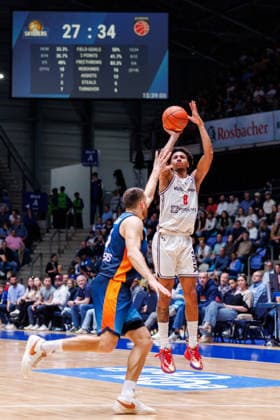 easycredit BBL, Frankfurt Skyliners BMA365 Bamberg Baskets, 08 03 2026 Demarcus Demonia BMA365 Bamberg Baskets, 8 with a three against Radii Caisin Frankfurt Skyliners, 16 Game of easycredit BBL Frankfurt Skyliners BMA365 Bamberg Baskets on Matchday 23 of Season 25 26 at Süwag Energie ARENA on 08 03 2026 Copyright: xBEAUTIFULxSPORTS Hahnex