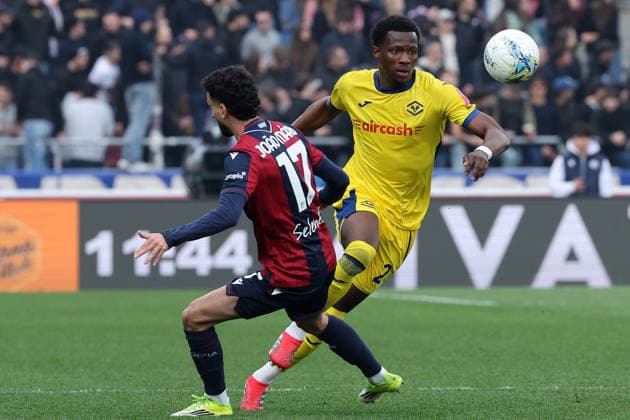 Ar Bologna 08 03 2026 - campionato di calcio serie A Bologna-Hellas Verona foto Andrea Rigano Image nella foto: Daniel Oyegoke-Joao Mario 