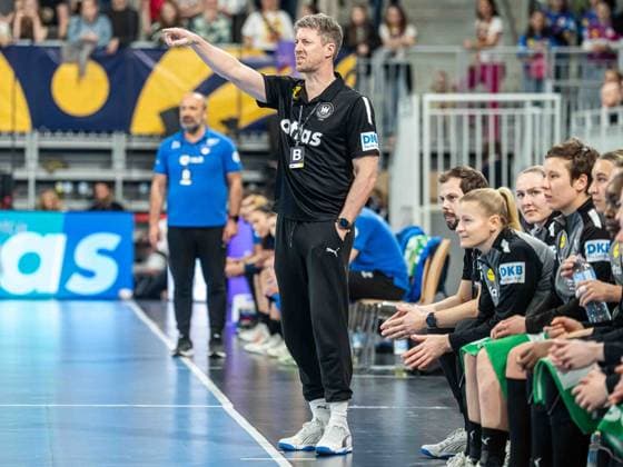 Markus Gaugisch, Head Coach Germany gives instructions to his team, Germany vs Slovenia, Handball, European Championship Qualification, Women, Season 2025 2026, 08 03 2026, Germany vs Slovenia, Handball, European Championship Qualification, Women, Season 2025 2026, 08 03 2026 Heidelberg Copyright: xEibner-Pressefoto MichaelxSchmidx EP_MST