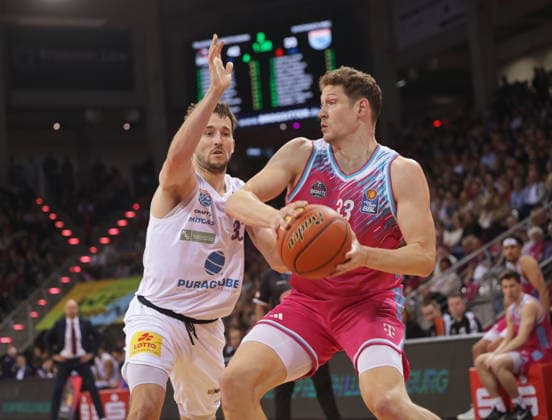Patrick Heckmann Telekom Baskets Bonn vs SYNTAINICS MBC 23 Speiltag season 2025 26