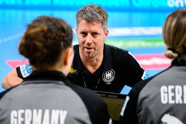 Handball, Womens European Championship Qualification, Germany Slovenia, 2nd round, Group 3, Coach Markus Gaugisch Germany Heidelberg SNP Dome Baden Württemberg Germany
