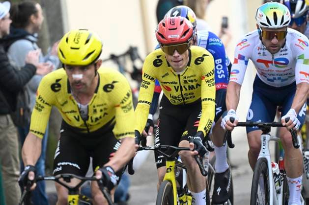 Paris Nice 2026 Stage 1 CARRIERES-SOUS-POISSY, FRANCE - MARCH 08 : Vingegaard Jonas (DEN) of Team Visma I Lease a Bike, Campenaerts Victor (BEL) of Team Visma I Lease a Bike during stage 1 of the 84th edition of Paris - Nice an UCI World Tour 2.UWT cycling road race stage for Men Elite of 171.2 km with start in Acheres and finish in Carrieres-sous-Poissy on March 8, 2026 in Carrieres-sous-Poissy, France, 08 03 2026 ( Motordriver Guy De Vuyst - Carrieres-sous-Poissy France  Copyright: xNicoxVereeckenx