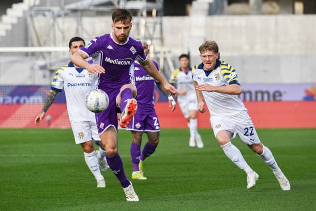 Marin Pongracic (Fiorentina) in action during ACF Fiorentina vs Parma Calcio, Italian soccer Serie A match in Florence, Italy, March 08 2026  Copyright: xFabioxFagiolini IPAxSportx xipa-agency.netx xx IPA_72574155 IPA_Agency_IPA72574155
