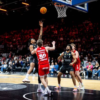 08 03 2026 Basketball Season 2025 2026 2 Bundesliga Pro A 26 Matchday Nuremberg Falcons Basketball Club NBC Tigers Tübingen ThHa xthxhax Bernard Pelote III 1, Tigers Tübingen Vincent Friederici 30, Nuremberg Falcons BC NBC