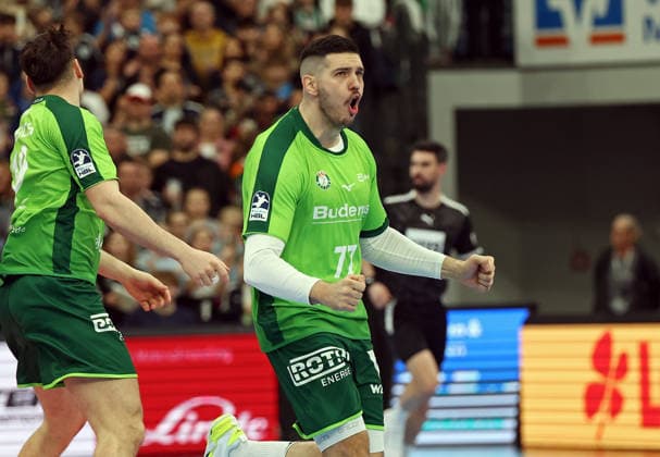 08 03 2026, xovx, Handball Daikin Handball Bundesliga, HSG Wetzlar MT Melsungen Cheers for Stefan Cavor HSG Wetzlar Wetzlar Buderus Arena Hessen Germany EN
