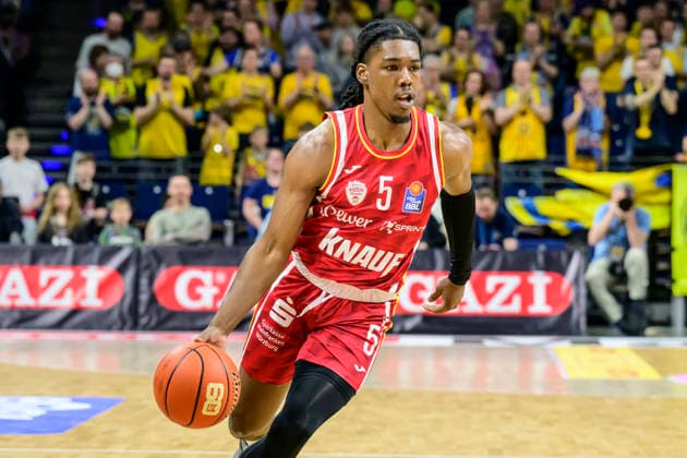 GER, Berlin, basketball, Alba Berlin vs Fitness First Wuerzburg Baskets, at the Max Schmeling Halle , BBL, pictured from left Marcus Carr Wuerzburg 05 , March 8, 2026 Copyright: HMBxMedia UwexKoch