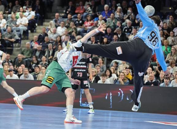 08 03 2026 Handball 1 Bundesliga DAIKIN HBL Season 2025 2026 24 Matchday HC Erlangen Metropolregion Nürnberg HCE GWD Minden DaMa xdaxmax Ian Weber 13, GWD Minden Khalifa Ghedbane 96, HC Erlangen HCE