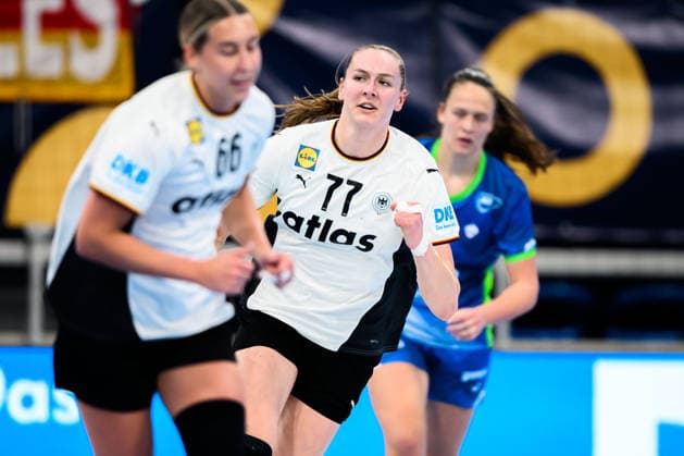 Handball, Womens European Championship Qualification, Germany Slovenia, 2nd round, Group 3, Viola Leuchter Germany Jubel Freude Emotion Heidelberg SNP Dome Baden Württemberg Germany