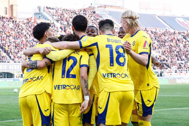 March 8, 2026, Bologna, BOLOGNA: Verona s Martin Frese jubilates with his teammates after scoring the goal during the Italian Serie A soccer match Bologna FC vs Hellas Verona FC at Renato Dall Ara stadium in Bologna, Italy, 8 March 2026. ANSA SERENA CAMPANINI. Serie A ; Bologna-Hellas Verona  - ZUMAa110 20260308_zaf_a110_016 Copyright: xSerenaxCampaninix