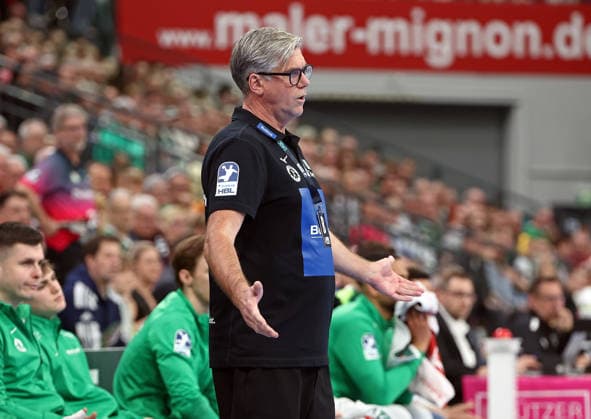 08 03 2026, xovx, Handball Daikin Handball Bundesliga, HSG Wetzlar MT Melsungen Coach Runar Sigtryggsson HSG Wetzlar Wetzlar Buderus Arena Hessen Germany EN