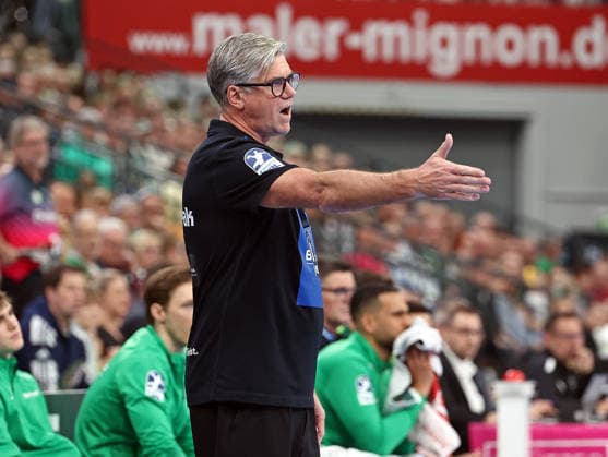 08 03 2026, xovx, Handball Daikin Handball Bundesliga, HSG Wetzlar MT Melsungen Coach Runar Sigtryggsson HSG Wetzlar Wetzlar Buderus Arena Hessen Germany EN