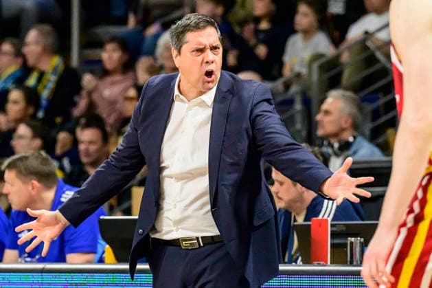 GER, Berlin, basketball, Alba Berlin vs Fitness First Wuerzburg Baskets, at the Max Schmeling Halle , BBL, pictured from left Sasa Filipovski Headcoach, Wuerzburg , sad, depressed, angry, emotional, March 8, 2026 Copyright: HMBxMedia UwexKoch