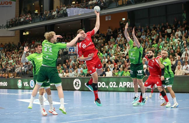 08 03 2026, xovx, Handball Daikin Handball Bundesliga, HSG Wetzlar MT Melsungen v l Jona Schoch HSG Wetzlar , Georg Löwen HSG Wetzlar , Dainis Kristopans MT Melsungen , Josip Simic HSG Wetzlar , Ruben Marchan MT Melsungen , Cyrill Akakpo HSG Wetzlar Wetzlar Buderus Arena Hessen Germany EN