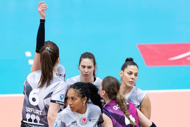 1 Volleyball Bundesliga Women Schwarz Weiss Erfurt vs Dresdner SC Erfurt 08 03 2026 Schwarz Weiss Erfurt 1 Volleyball Bundesliga Women Schwarz Weiss Erfurt vs Dresdner SC Riethsporthalle Erfurt 08 03 2026 Copyright: xBEAUTIFULxSPORTS Duehringx