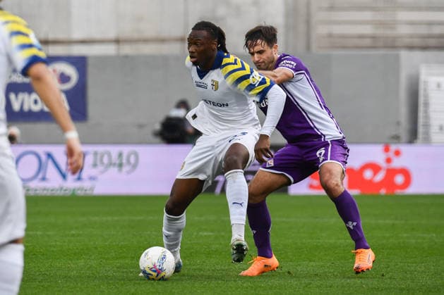 CALCIO - Serie A - ACF Fiorentina vs Parma Calcio Nesta Elphege (Parma) thwarted by Luca Ranieri (Fiorentina) during ACF Fiorentina vs Parma Calcio, Italian soccer Serie A match in Florence, Italy, March 08 2026 Florence Italy  Copyright: xIPAxSport ABACAx