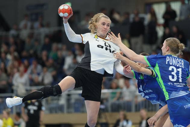 Germany Slovenia, European Womens Handball Championship Qualifier Annika Lott Germany, 23 vs Lana Puncer Slovenia, 31 European Womens Handball Championship Qualifier between Germany and Slovenia on March 8 at SNP dome Heidelberg , Heidelberg Baden Württemberg Germany SNP dome