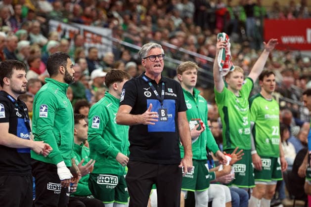 08 03 2026, xovx, Handball Daikin Handball Bundesliga, HSG Wetzlar MT Melsungen Coach Runar Sigtryggsson HSG Wetzlar Wetzlar Buderus Arena Hessen Germany EN