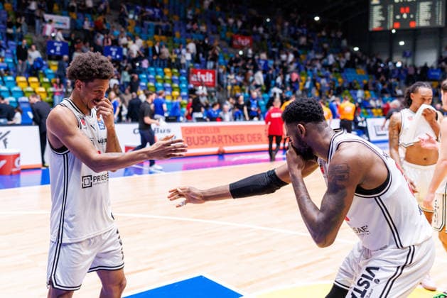 easycredit BBL, Frankfurt Skyliners BMA365 Bamberg Baskets, 08 03 2026 In the end Bamberg celebrates a sovereign 61 84 away win in Frankfurt here among others Demarcus Demonia BMA365 Bamberg Baskets, 8 and Ejiofor Onu BMA365 Bamberg Baskets, 35 Game of the easycredit BBL Frankfurt Skyliners BMA365 Bamberg Baskets on matchday 23 of the 25 26 season in the Süwag Energie ARENA on 08 03 2026 Copyright: xBEAUTIFULxSPORTS Hahnex