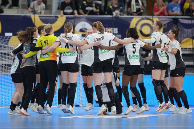 Germany Slovenia, European Womens Handball Championship Qualifying Match Womens Handball Championship Qualifying Match between Germany and Slovenia on March 8 at SNP dome Heidelberg , Heidelberg Baden Württemberg Germany SNP dome