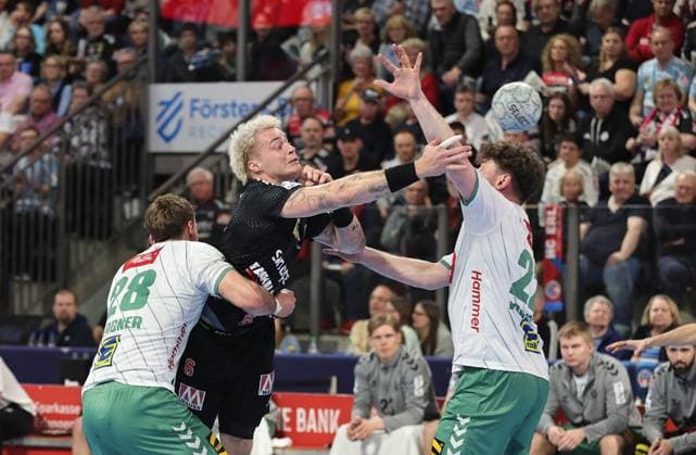 08 03 2026 Handball 1 Bundesliga DAIKIN HBL Season 2025 2026 24 Matchday HC Erlangen Metropolregion Nürnberg HCE GWD Minden DaMa xdaxmax Tom Bergner 28, GWD Minden Marek Nissen 6, HC Erlangen HCE Philipp Vorlicek 22, GWD Minden