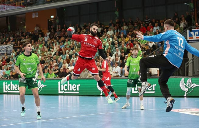 08 03 2026, xovx, Handball Daikin Handball Bundesliga, HSG Wetzlar MT Melsungen v l Josip Simic HSG Wetzlar , Ruben Marchan MT Melsungen , Niklas Theiß HSG Wetzlar , Anadin Suljakovic HSG Wetzlar Wetzlar Buderus Arena Hessen Germany EN