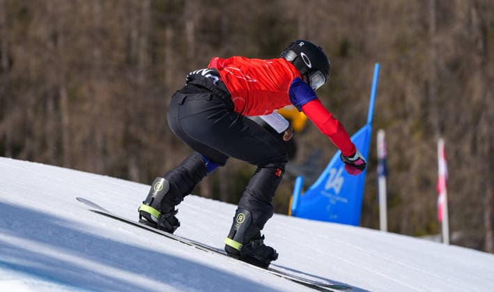 (260308) -- CORTINA D AMPEZZO, March 8, 2026 -- Ji Lijia of China competes during the para snowboard men s cross UL event at the Milan-Cortina 2026 Paralympic Winter games, Winterspiele,Spiele, Summer games in Cortina D ampezzo, Italy, March 8, 2026. ) (SP)ITALY-CORTINA D AMPEZZO-PARALYMPIC WINTER GAMES-PARA SNOWBOARD-MEN S CROSS-UL WangxKaiyan 