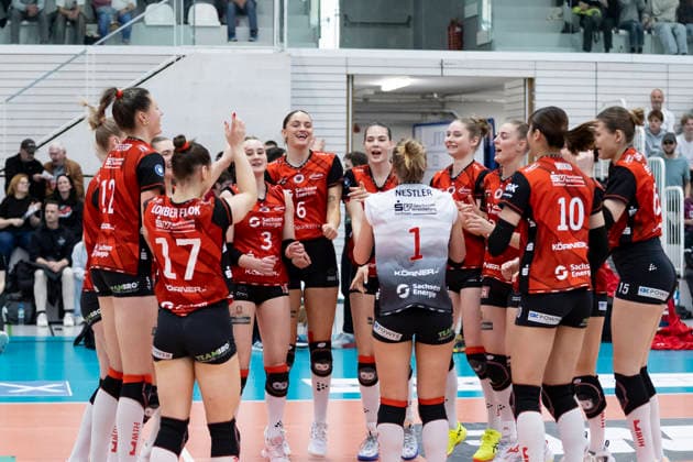 1 Volleyball Bundesliga Women Schwarz Weiss Erfurt vs Dresdner SC Erfurt 08 03 2026 Cheers, Dresdner SC 1 Volleyball Bundesliga Women Schwarz Weiss Erfurt vs Dresdner SC Riethsporthalle Erfurt 08 03 2026 Copyright: xBEAUTIFULxSPORTS Duehringx