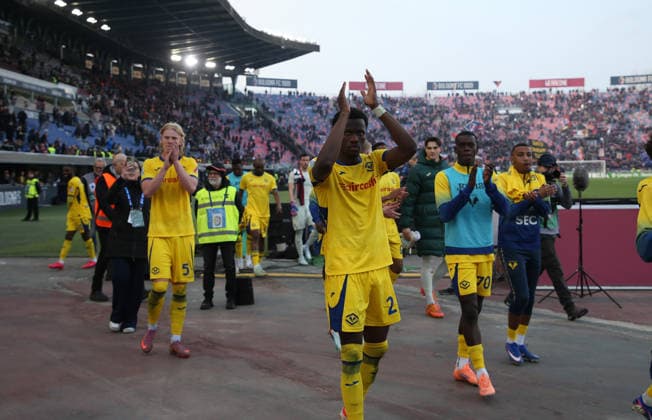 Verona™s final exultation during the Serie A soccer match between Bologna and Verona at the Renato Dall™Ara Stadium in Bologna - Sunday, March 8, 2026. - Soccer .  Copyright: xGiannixSantandrea LaPressex