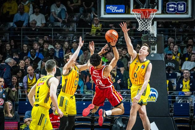 Basketball Berlin 08 03 2026 Season 2025 2026 EasyCredit BBL 1 Bundesliga Men, Men Alba Berlin Fitness First Würzburg Baskets Davion Mintz Würzburg, No 10 Moses Wood Alba Berlin, No 11