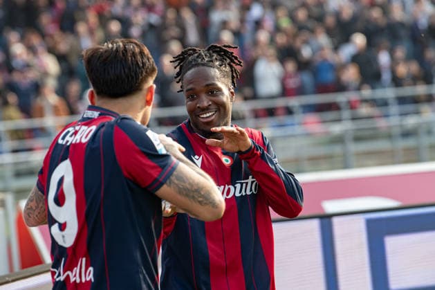 Foto IPP Damiano Fiorentini Bologna 08 03 2026 Calcio Campionato serie A 2025-2026 partita: Bologna-Hellas Verona 1-2 nella foto: esultanza gol di Jonathan Rowe con Santiago Castro Italy Photo Press World Copyright italy ITALY  Copyright: xR4924_italyphotopressx