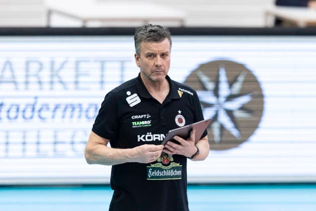1 Volleyball Bundesliga Women Schwarz Weiss Erfurt vs Dresdner SC Erfurt 08 03 2026 Alexander Waibl Traine Dresdner SC 1 Volleyball Bundesliga Women Schwarz Weiss Erfurt vs Dresdner SC Riethsporthalle Erfurt 08 03 2026 Copyright: xBEAUTIFULxSPORTS Duehringx